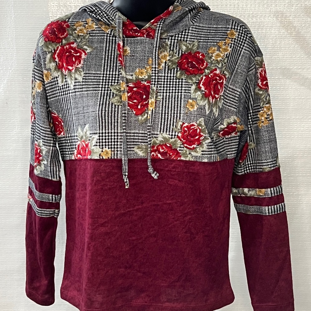 Ultra Flirt Floral Plaid Hoodie NWT